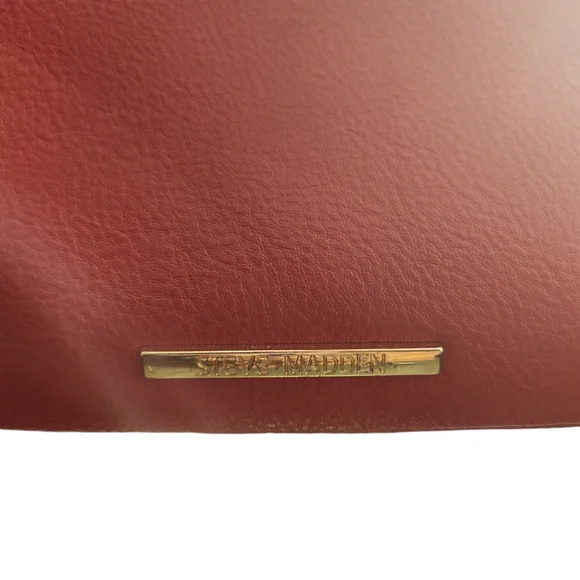 Steve Madden Messenger Bag In Red & Black with Gold Accents - Picture 6 of 13